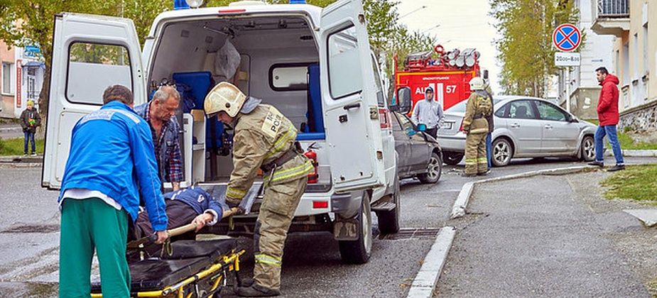 В Краснотурьинске пенсионерка получила перелом ноги в ДТП