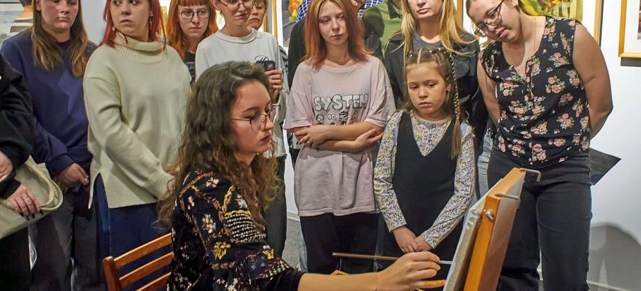 От Петра I до электро-фолка: как в Краснотурьинске прошла «Ночь искусств»