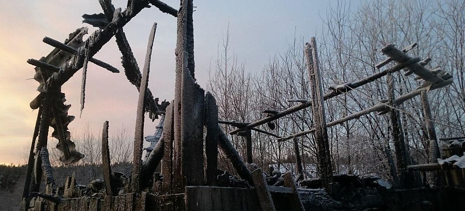 Баню и сарай, скорее всего, подожгли