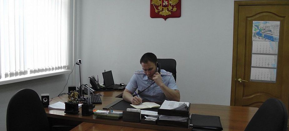 Начальник отдела МВД отвечал на звонки горожан, которые интересовались, как не стать жертвой обмана