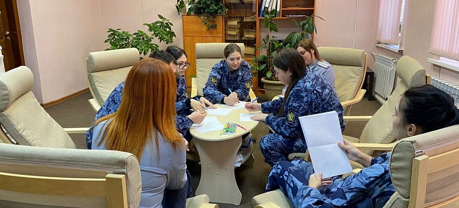 В ИК-16 провели тренинг для молодых сотрудников