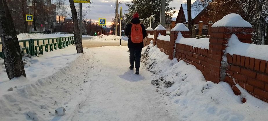 Ищут, кто зимой будет чистить тротуары 