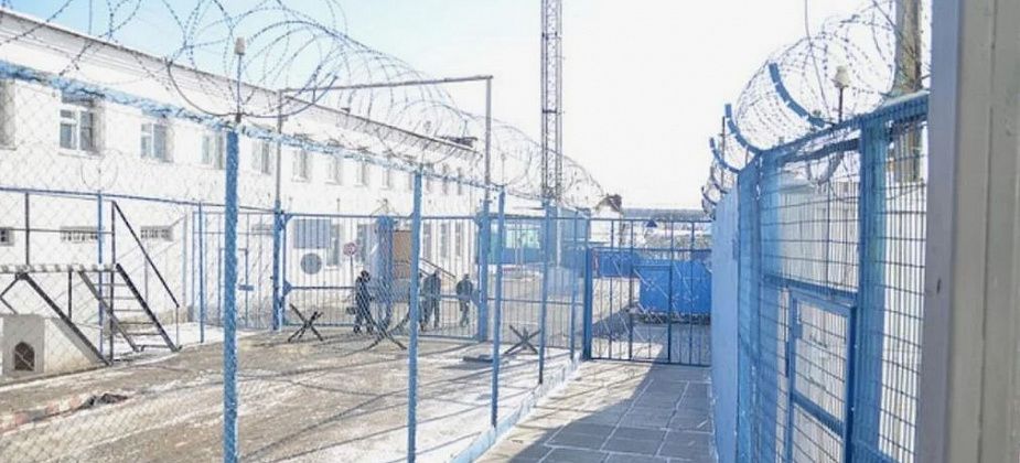 Осужденного наказали за удар «коллеги» дужкой от кровати. Ранее обвиняемый угрожал дать в «бубен»