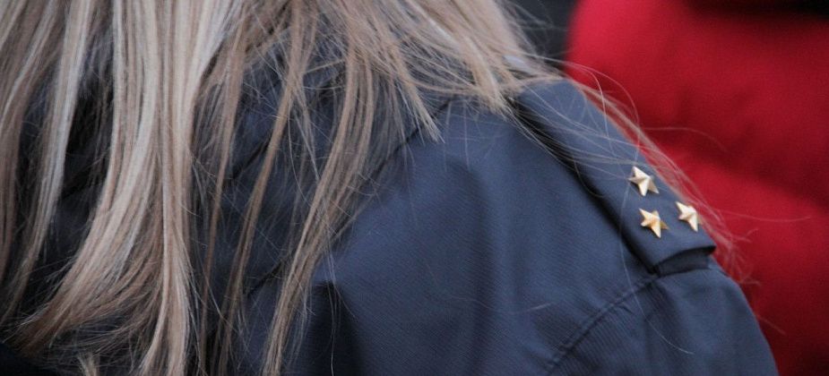 Горожанку оштрафовали за кражу денег со счета соседки