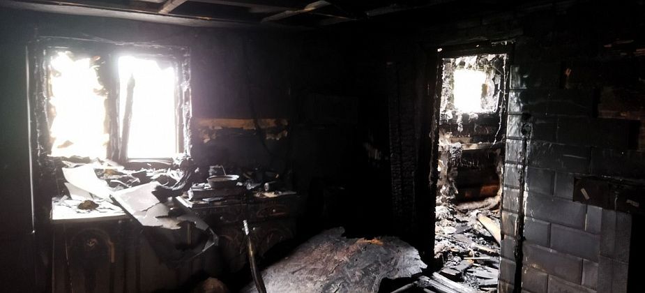 Во время празднования дня рождения загорелась двухэтажная баня