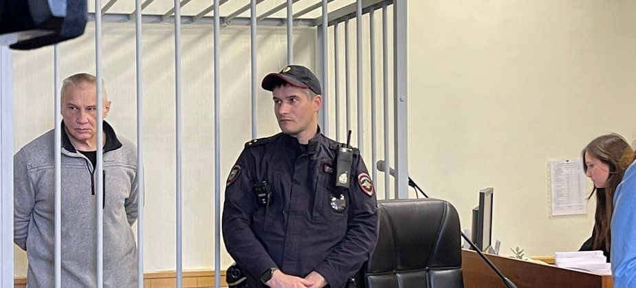 Экс-полицейский из Екатеринбурга осужден за организацию ОПГ с 11 убийствами