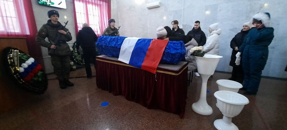 "Не знала, как говорить с матерью о погибшем сыне". Простились с Сергеем Степановым, он погиб на СВО