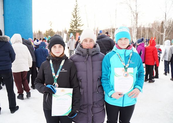 Спортсменки Краснотурьинска вошли в тройку лучших на первенстве по конькобежному спорту