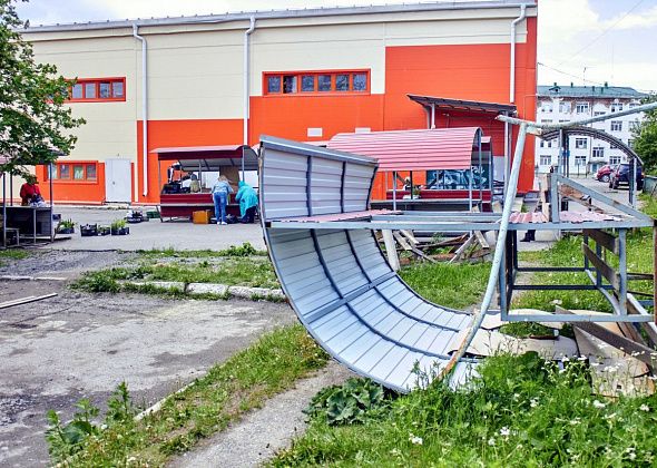 В Краснотурьинске «сдуло» мини-рынок