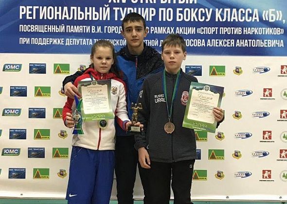 Краснотурьинская девочка-боксер победила старших соперниц на турнире в Пыть-Яхе