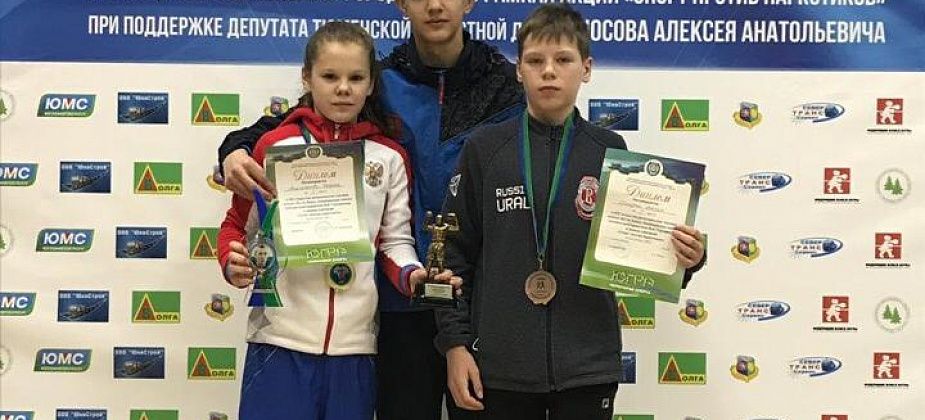 Краснотурьинская девочка-боксер победила старших соперниц на турнире в Пыть-Яхе