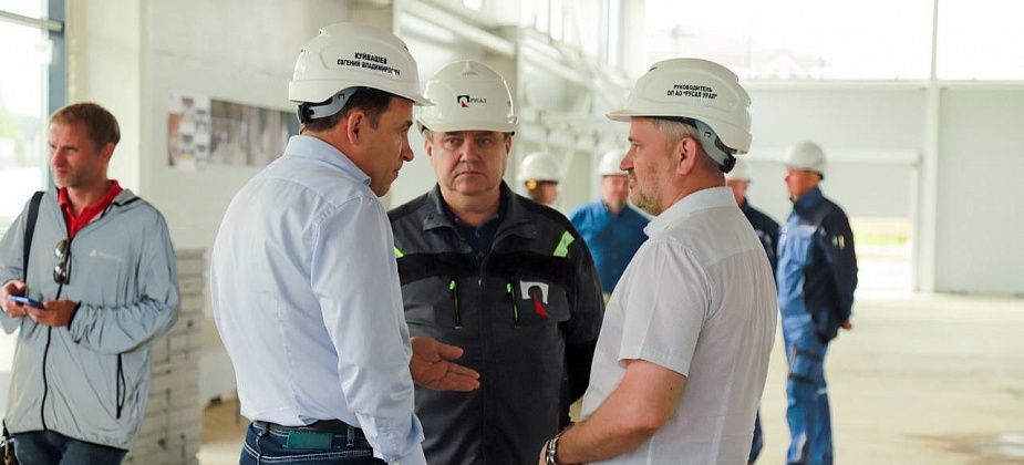 Губернатор оценил строящийся РУСАЛом Центр спортивных единоборств в Краснотурьинске