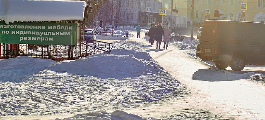 Подскользнувшийся мужчина взыскал с коммунальщиков полмиллиона рублей