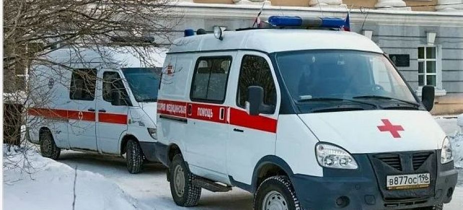 Пострадавшего в страшном ДТП под Волчанском перевели в Екатеринбург