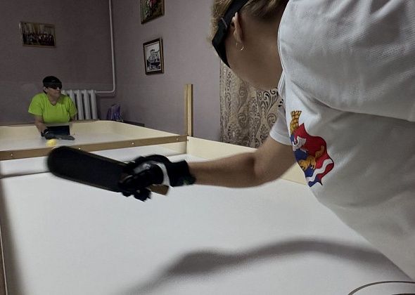 В Краснотурьинске определили лучших игроков в шоудаун — настольный теннис для слабовидящих