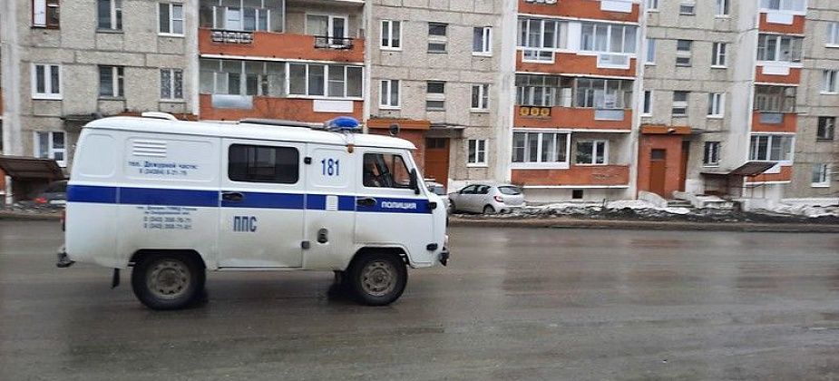 75-летнего пенсионера судят за удар тростью по голове ухажеру своей дочери