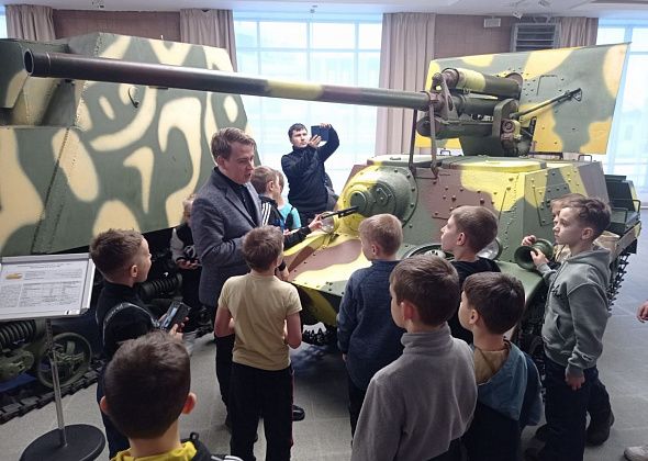 Воронцовские хоккеисты посетили музей в Пышме и хоккей в Первоуральске