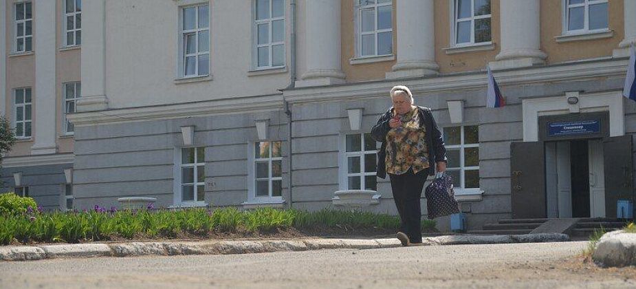 Медучреждения в майские праздники переходят на особый график  