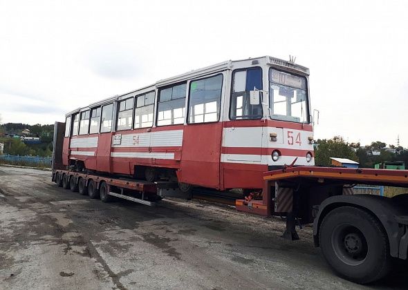 В Краснотурьинск привезли трамвай, но когда он выйдет в рейс - неизвестно