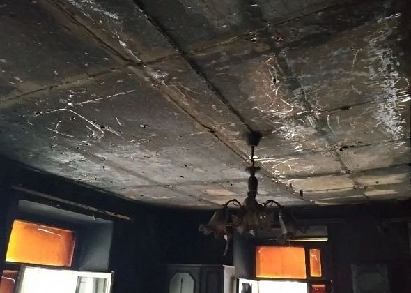 На Рудничном выгорел дом 