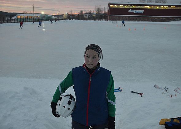 Девушка из Краснотурьинска играет вратарем в команде-лидере чемпионата страны