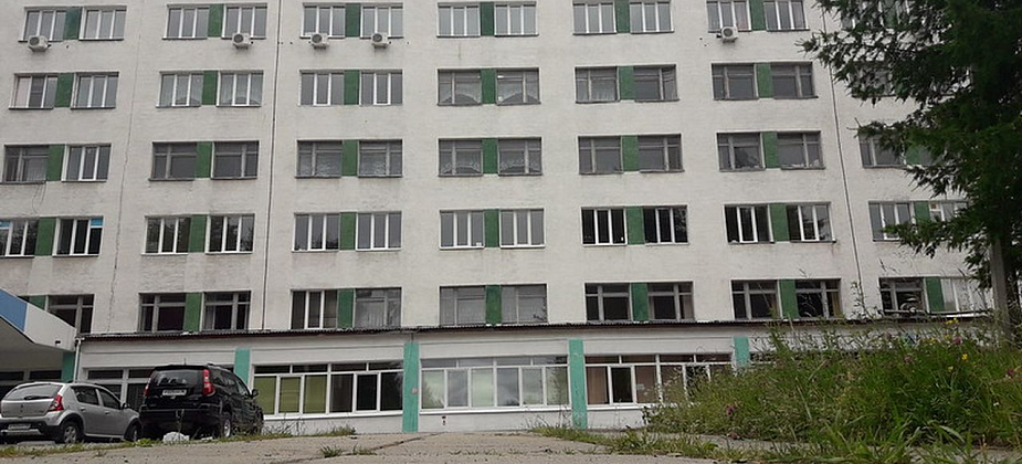 Больница нашла поставщиков нового лифта для детской больницы в Тюмени