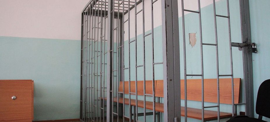 Осудили парня, избившего знакомых