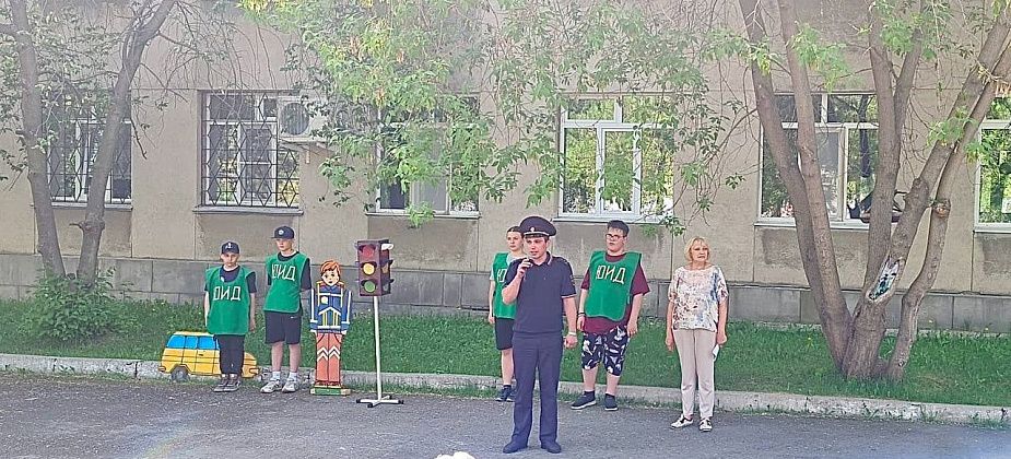 Сотрудники ГАИ посетили детский оздоровительный лагерь
