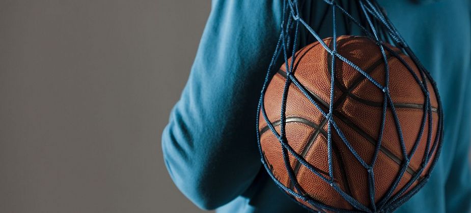 В Краснотурьинске стартовал муниципальный этап соревнований по баскетболу «КЭС-Баскет»