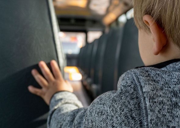 Поселковые дети мобилизованных могут бесплатно ездить на общественном транспорте