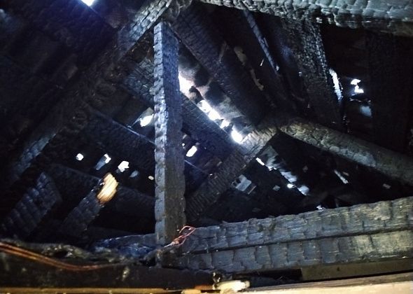 На улице 8 Марта горел частный дом