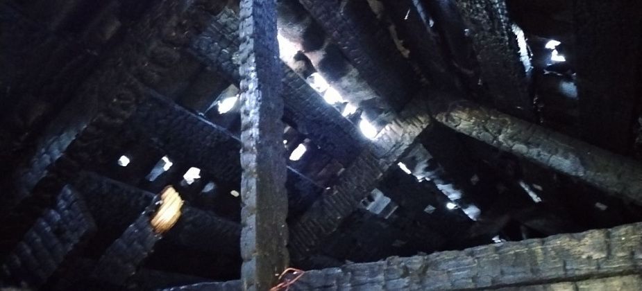 На улице 8 Марта горел частный дом