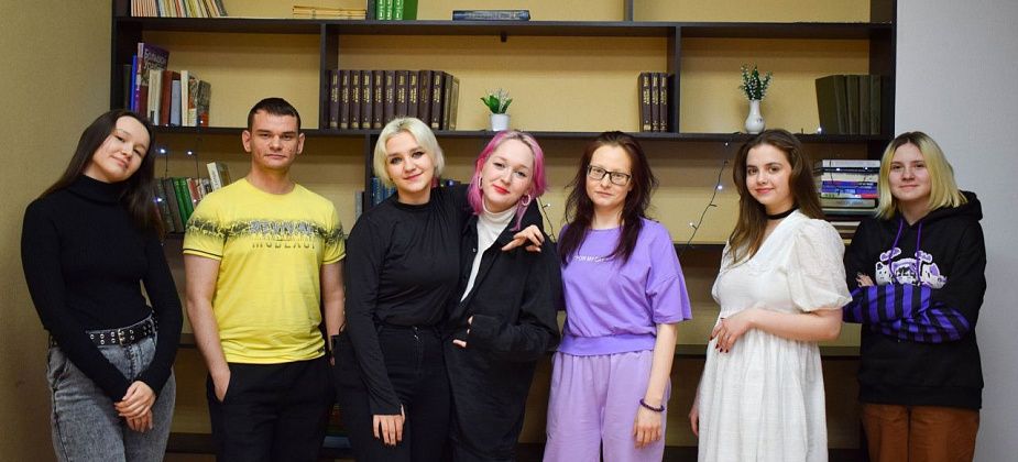 Подростки обсудили книги за кружкой чая