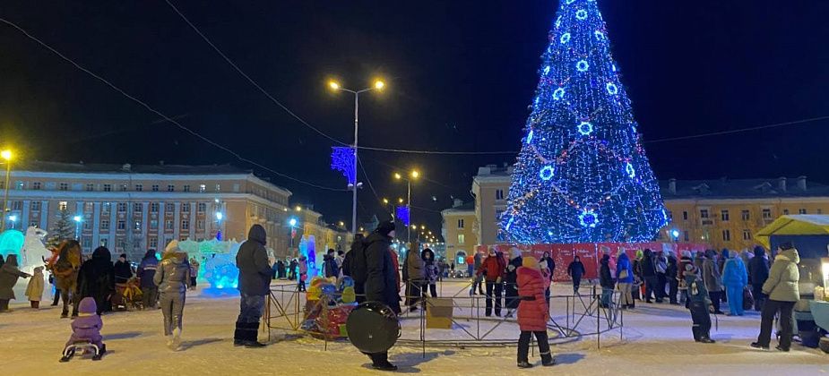 В городе торжественно открылся зимний городок