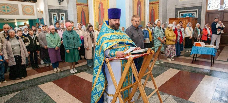 В Краснотурьинске помолились перед началом учебного года