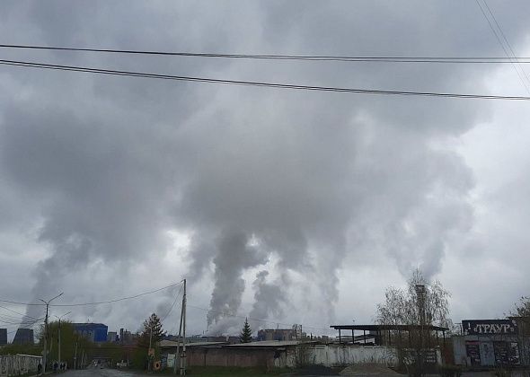 "Люди задыхаются от заводского дыма". Мэр ответил на жалобы о задымлении: "Выбросы сократятся кратно"