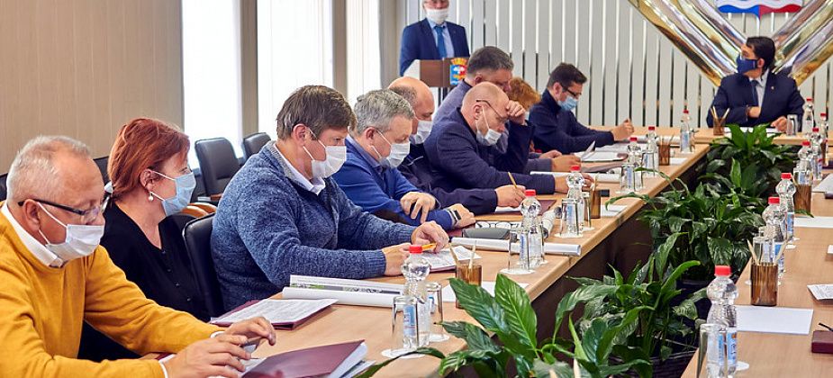 У 80% горожан риск избыточного веса, школьники отдохнули хорошо, а работодателям "задешево" предлагают нанять рабочих