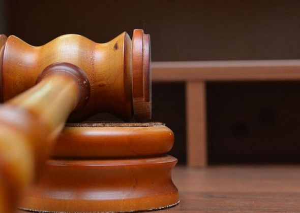 Мужчина избил монтировкой знакомого, который заступился за его жену
