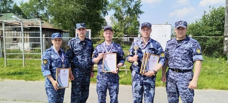 Команда ИК-3 стала второй на чемпионате по стрельбе в Верхотурье