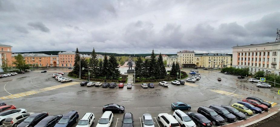 День флага отметят флешмобом на площади