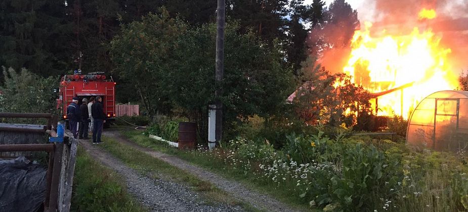  В Краснотурьинске сгорел недавно купленный дом