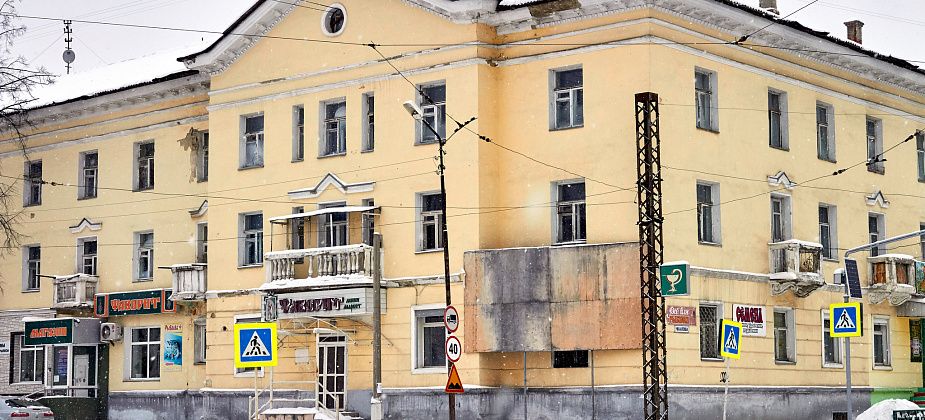 Десять местных предпринимателей платят за содержание помещений в общежитиях в три раза больше, чем в других домах