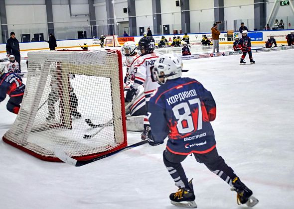 Юные хоккеисты из Краснотурьинска победили на домашнем этапе Кубка Федерации