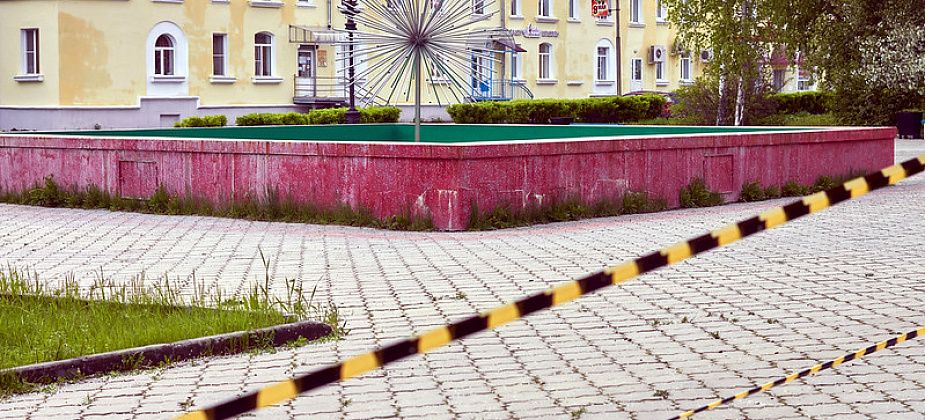 В городе начали разбирать фонтаны. Они в этом году так и не заработали 