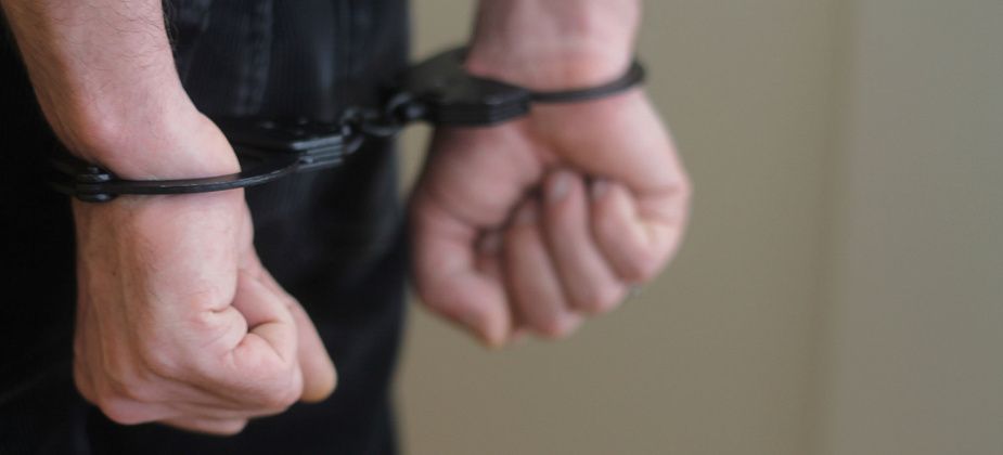 Вора, ограбившего квартиру в Новый год, оперативно задержали