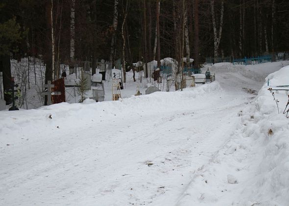 Кладбища будут чистить 9 раз в году