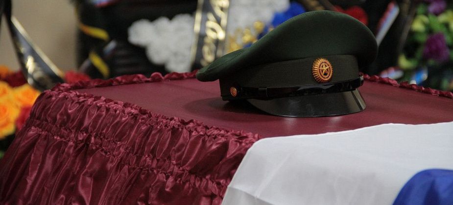 В Краснотурьинске простились с отцом трех детей Николаем Школьным, погибшим на СВО