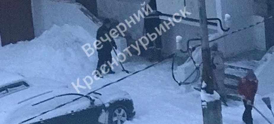 Депутат Шипулин прокомментировал авральную уборку проблемного дома перед своим приездом
