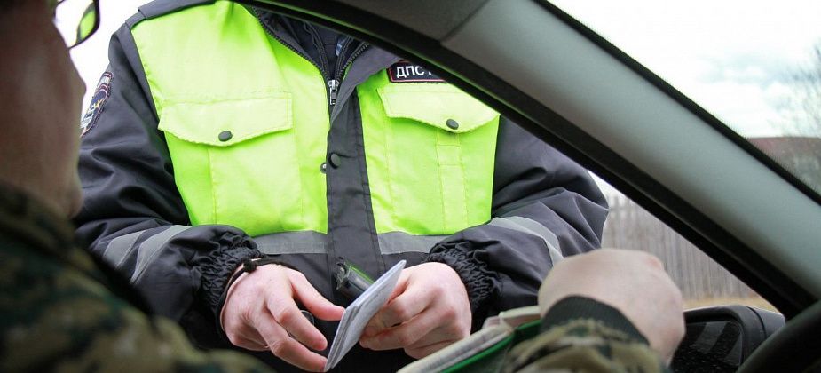 Более полусотни штрафов взыскали госавтоинспекторы во время операции “Должник”