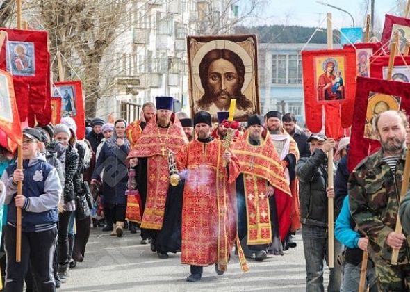 В Краснотурьинске встретят Благодатный огонь из Иерусалима и проведут пасхальный крестный ход